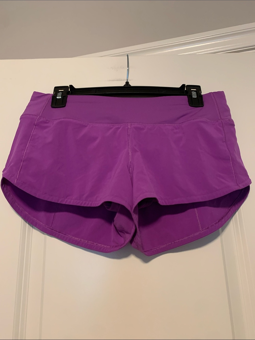 Lululemon Moonlit Magenta Speed Up Shorts 2.5in, Sz 6, GUC *see comments